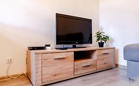 Contact Free Apartments With Free Parking